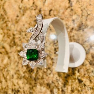 2X “HOST PICK” Real Collectibles Emerald CZ & Diamond CZs Pin